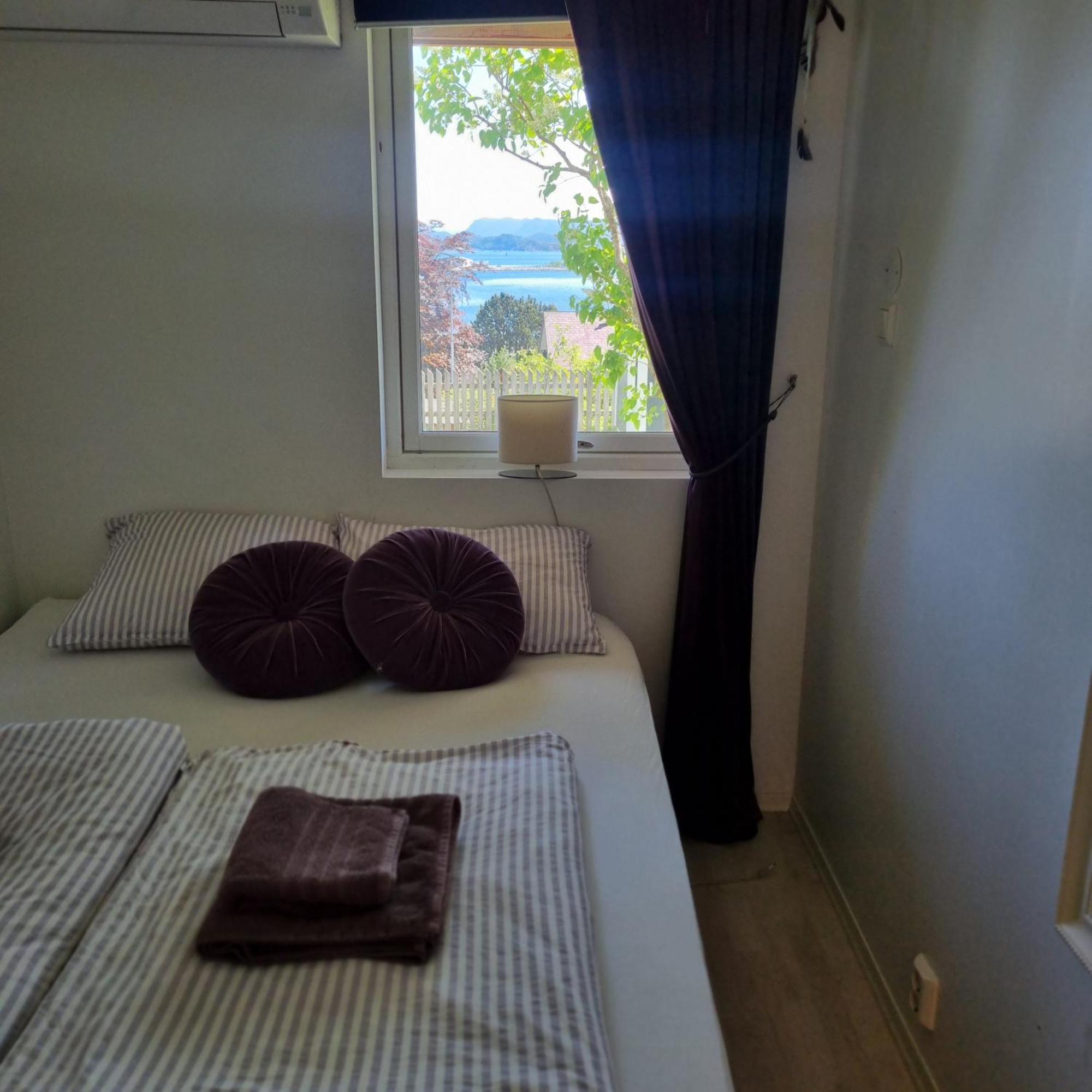 Apartment Near Center / Free P Олесун Екстериор снимка